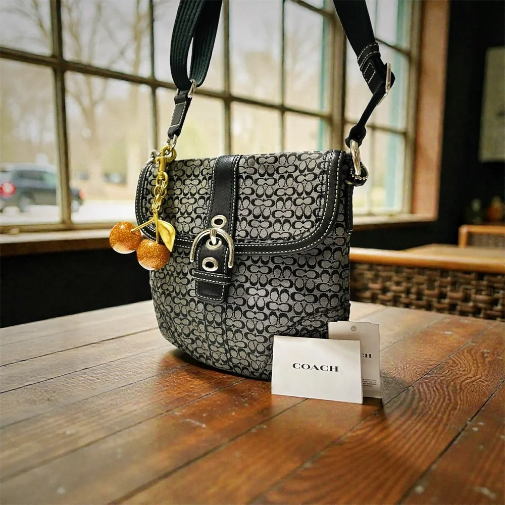 Vintage Coach soho shoulder bag Signature Black and Gray Crossbody Bag - Picture 9 of 15